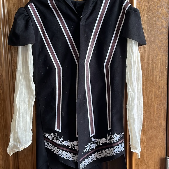 Assassin's Creed Costume - Picture 2 of 5